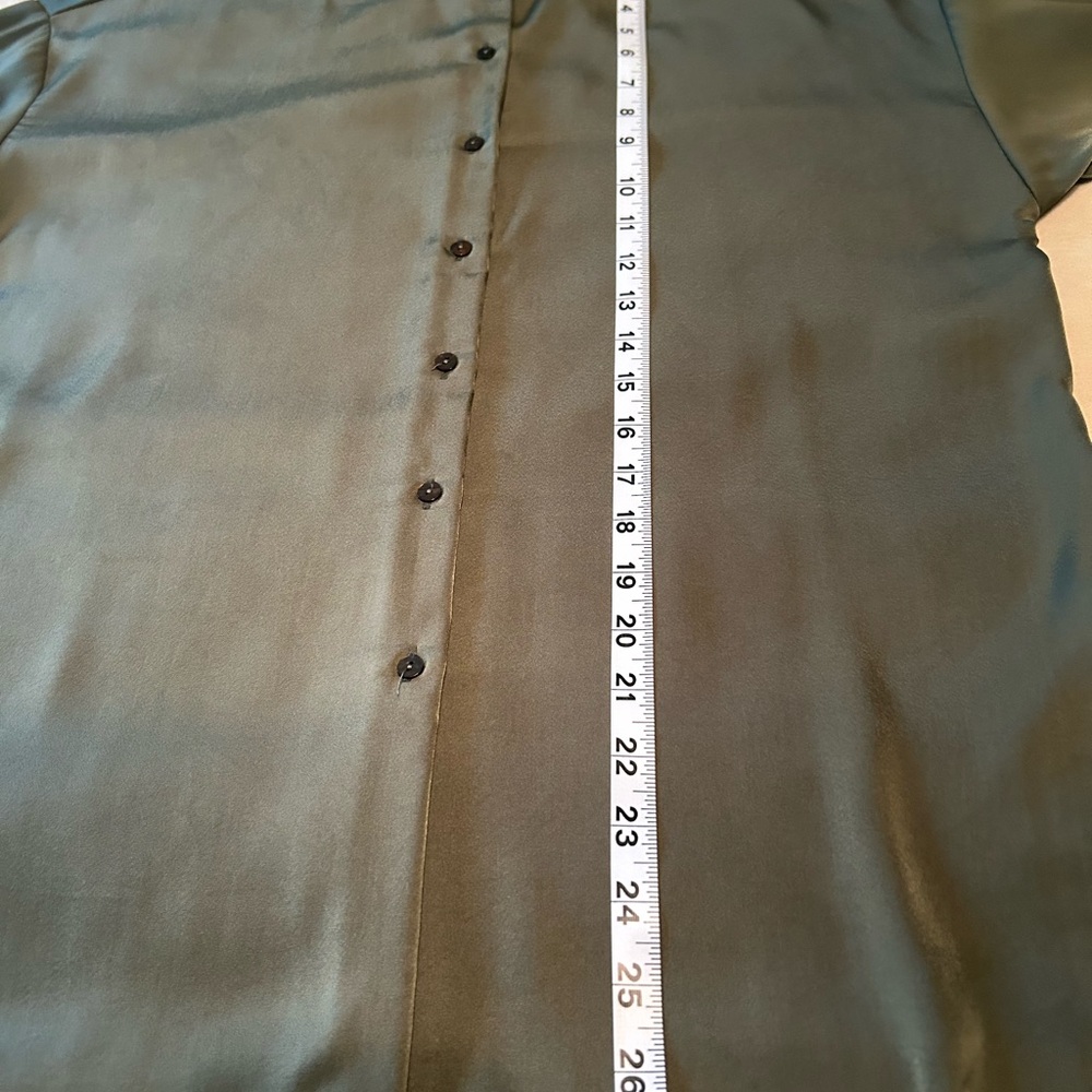 Women’s olive green blouse - Picture 5 of 6